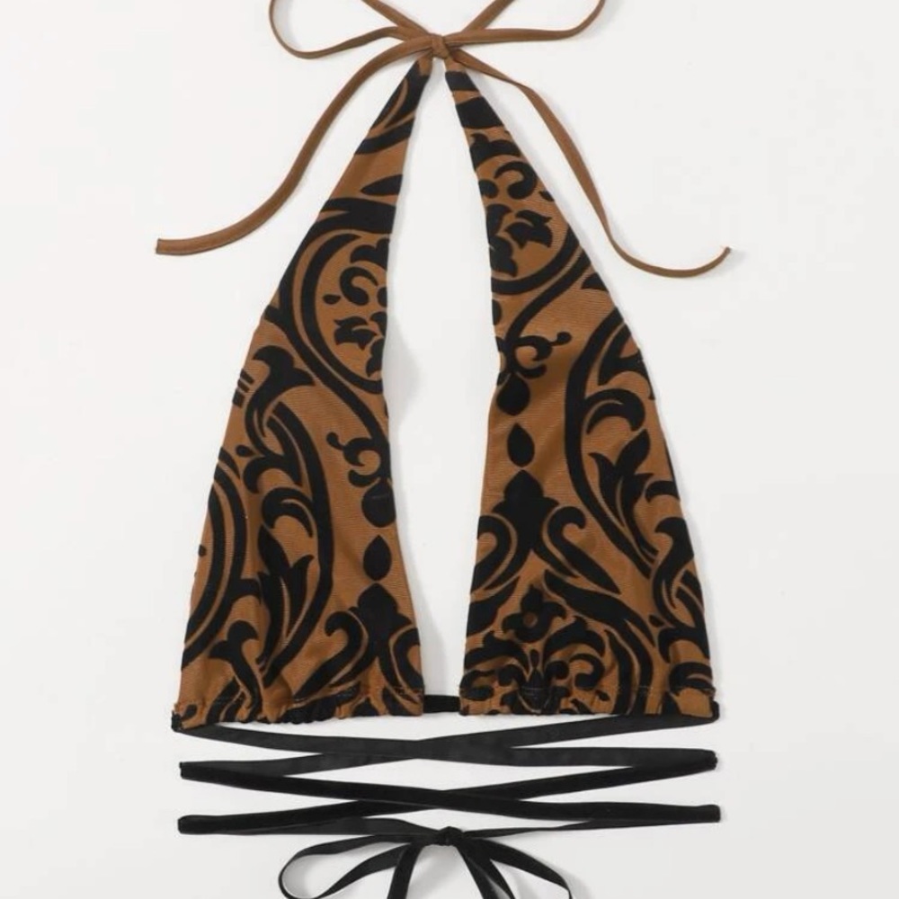 such a cute top with velvet sort of design